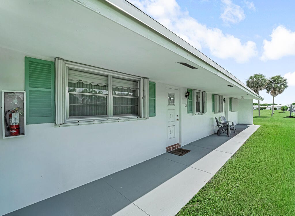 2 bedroom home for sale at 500 Golfview, Boynton Beach, FL 33426 — $155,000