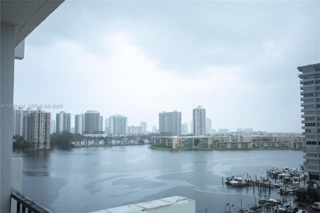 2780 NE 183rd Street 908, Aventura, FL 33160