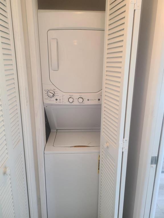 2851 S Palm Aire Drive 109 — photo 7
