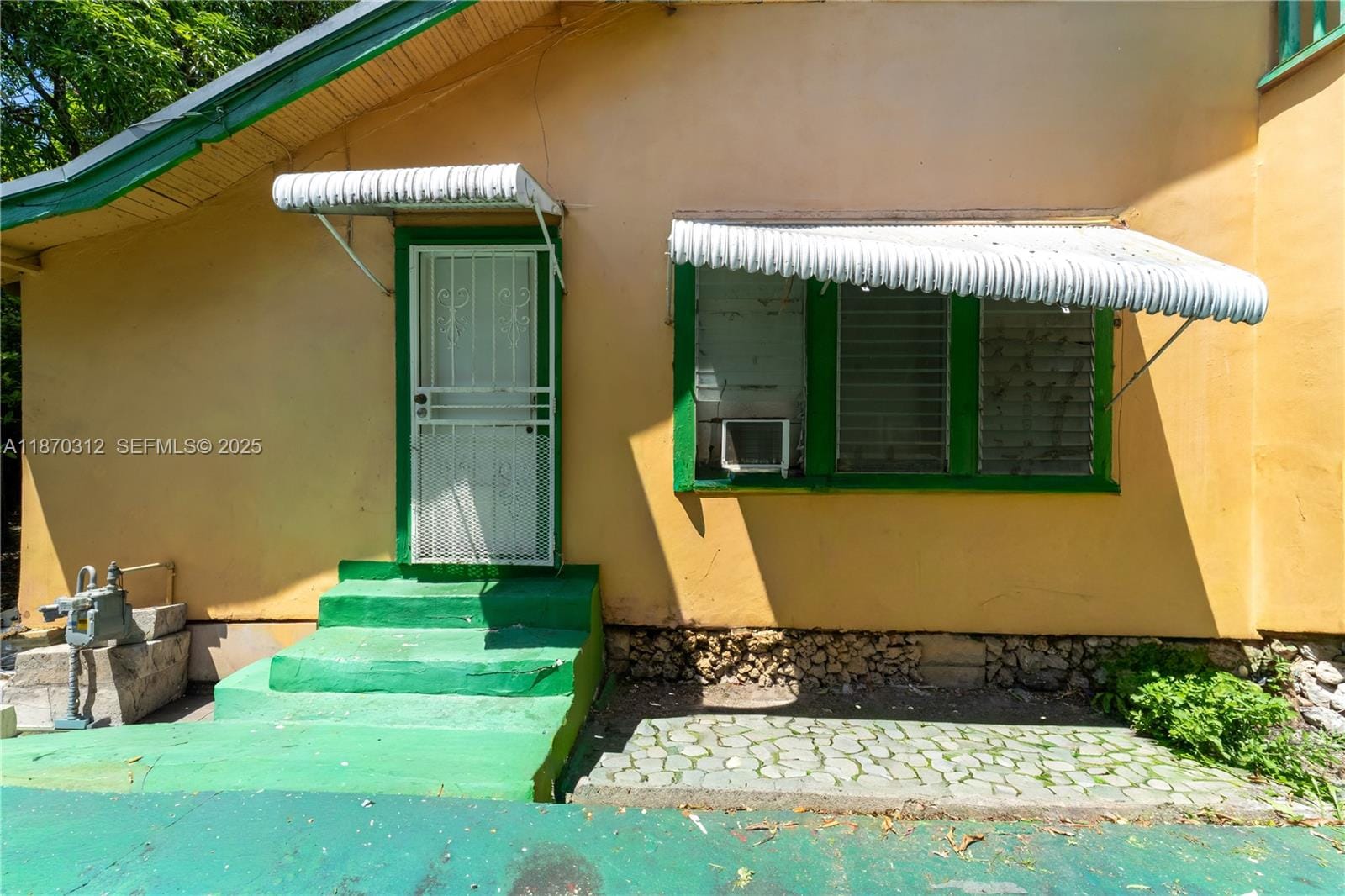 1260 SW 5th Street, Miami, FL 33135 photo 2