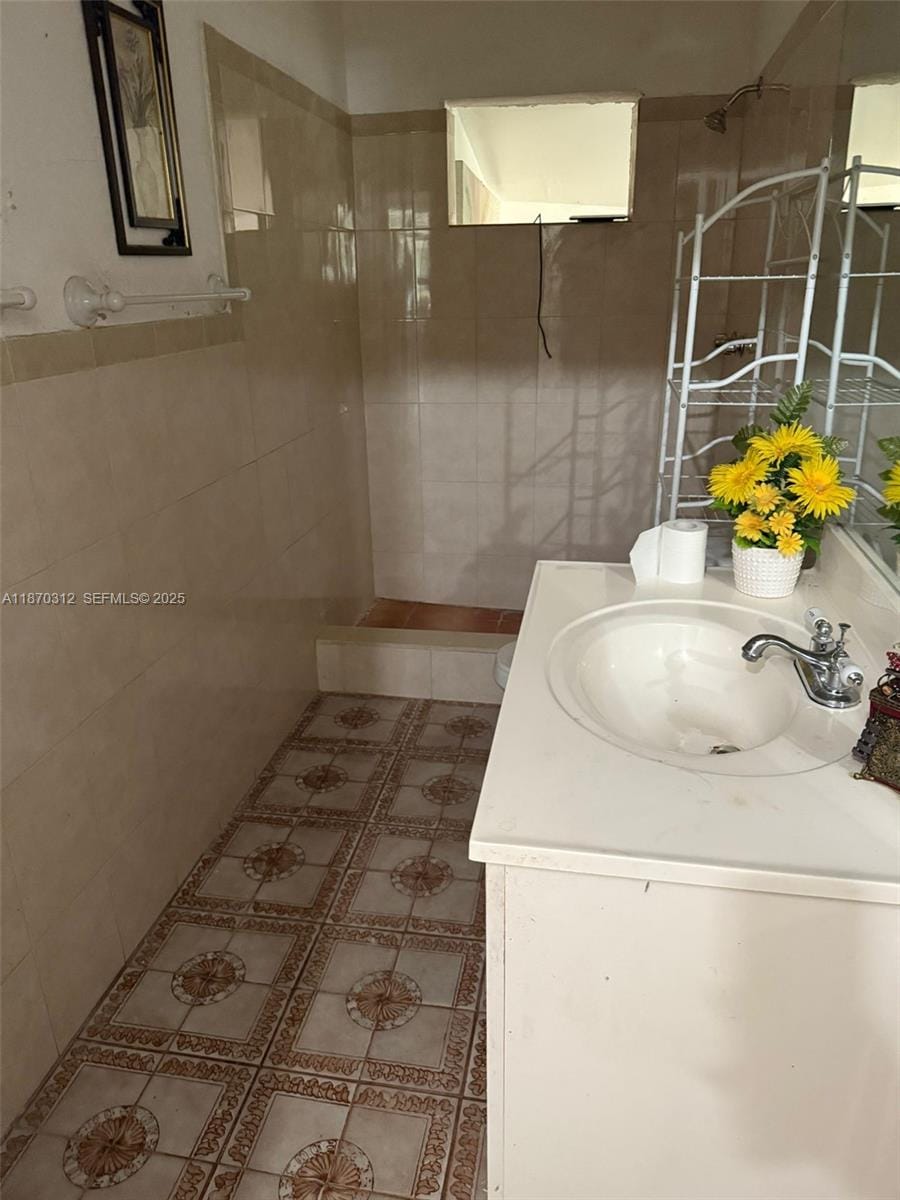 1260 SW 5th Street, Miami, FL 33135 photo 10