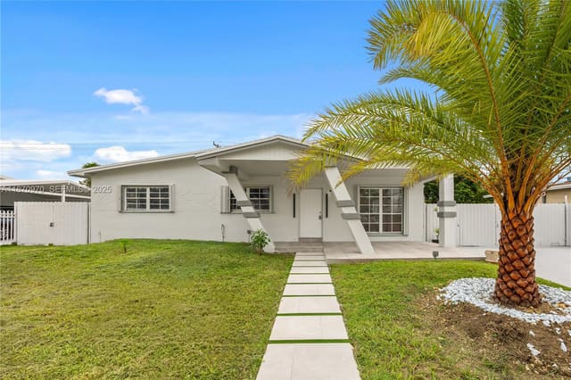 12610 SW 188th Terrace, Miami, FL 33177