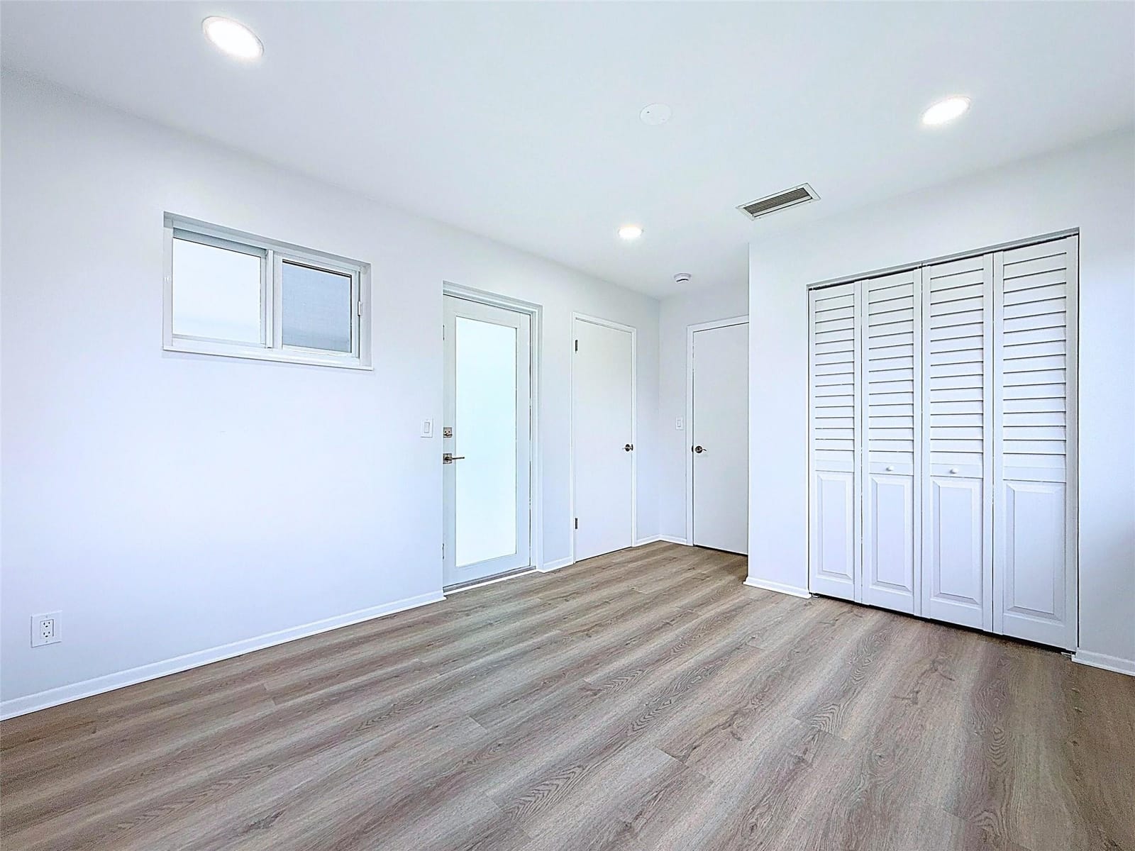 12 SW 13th Street — photo 4