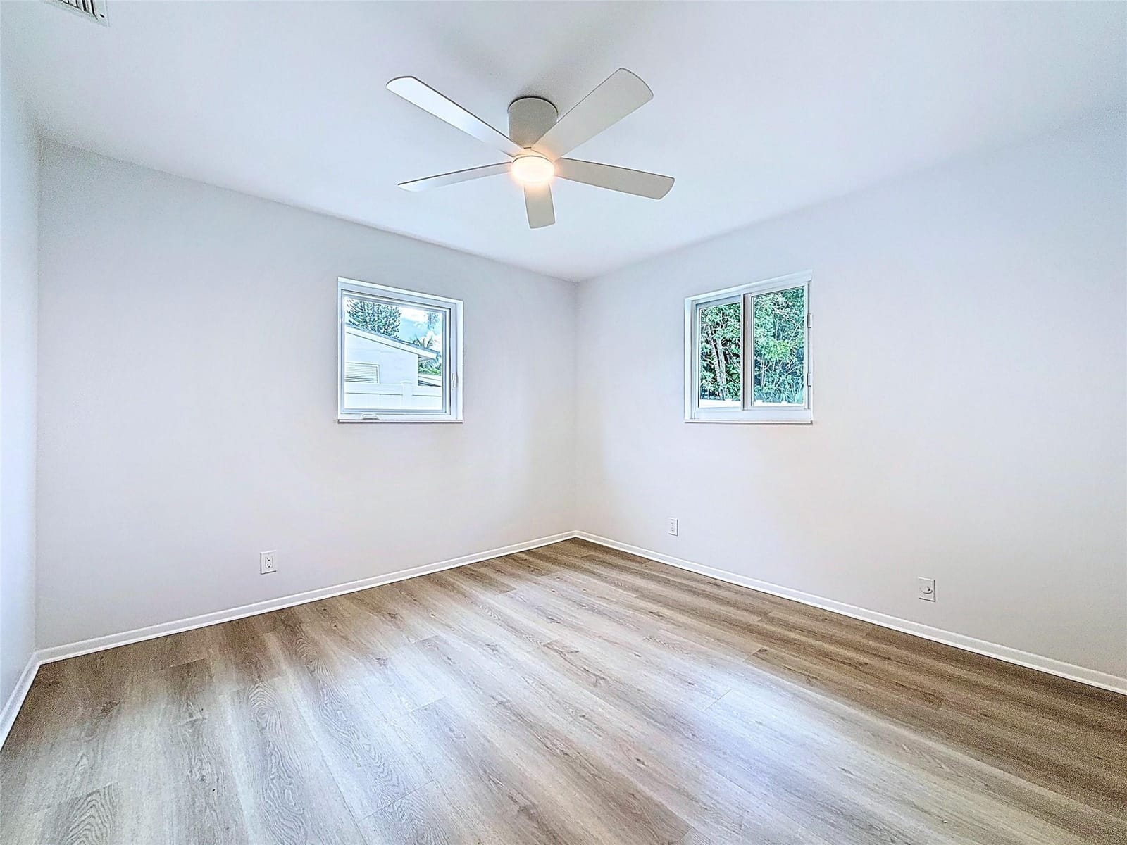 12 SW 13th Street — photo 6