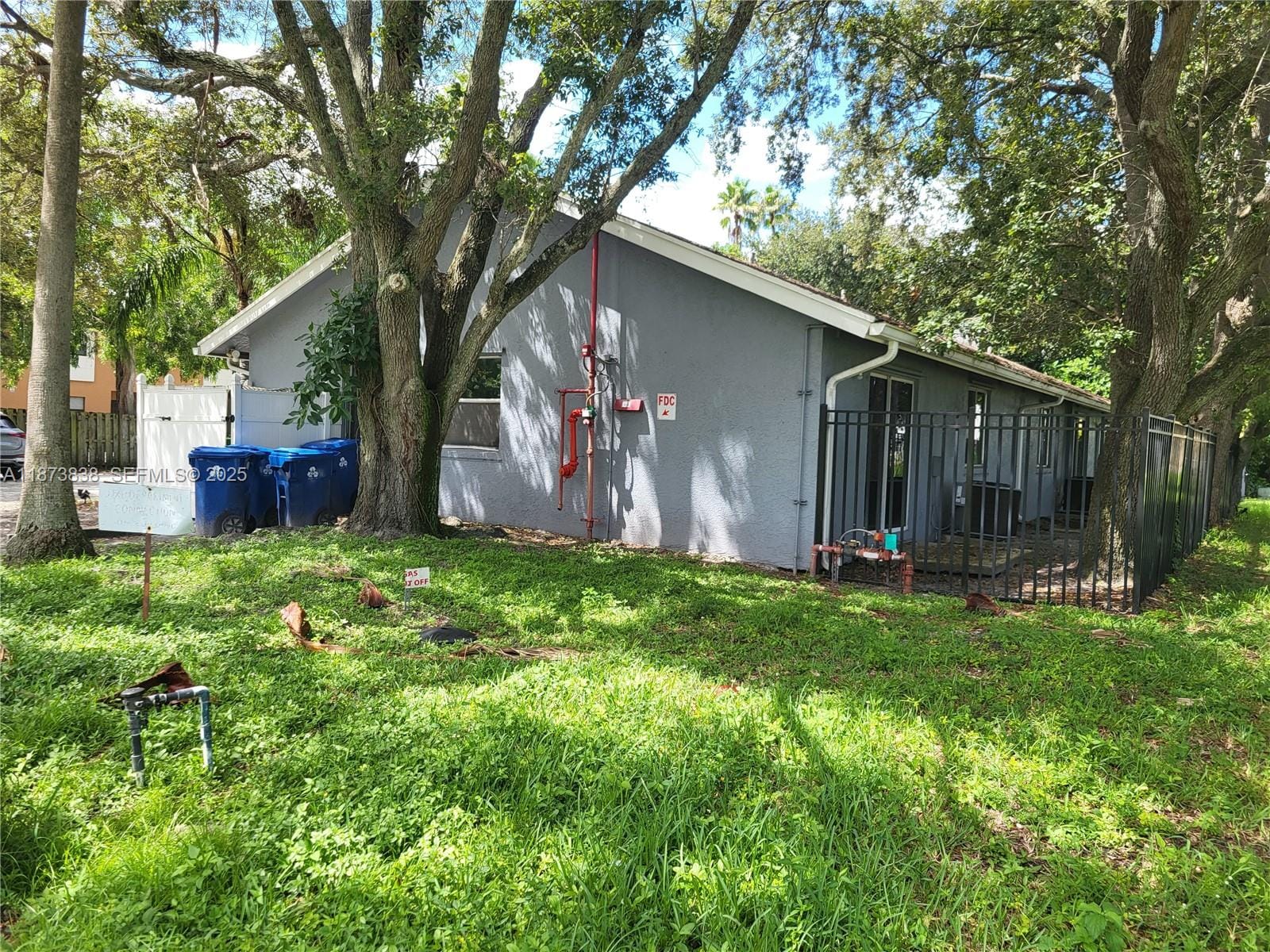 3621 NW 90th Terrace — photo 2
