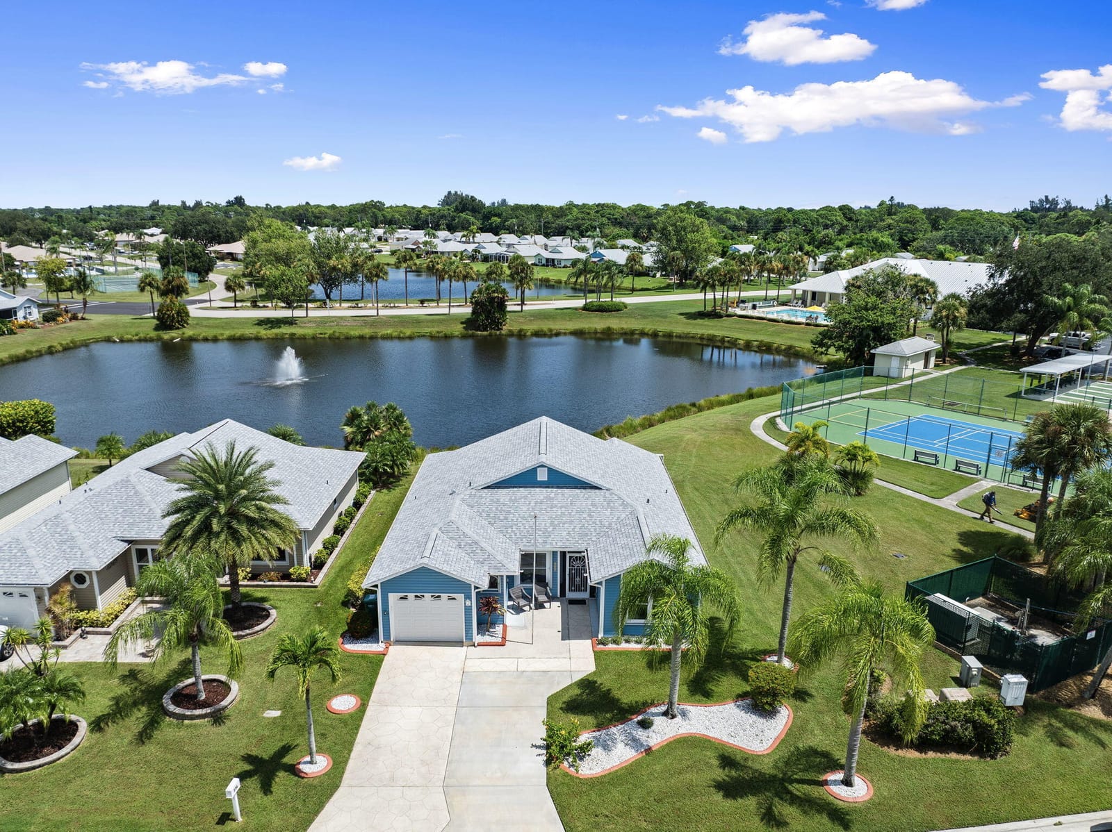 556 Paurotis Lane, Fort Pierce, FL 34982 photo 2