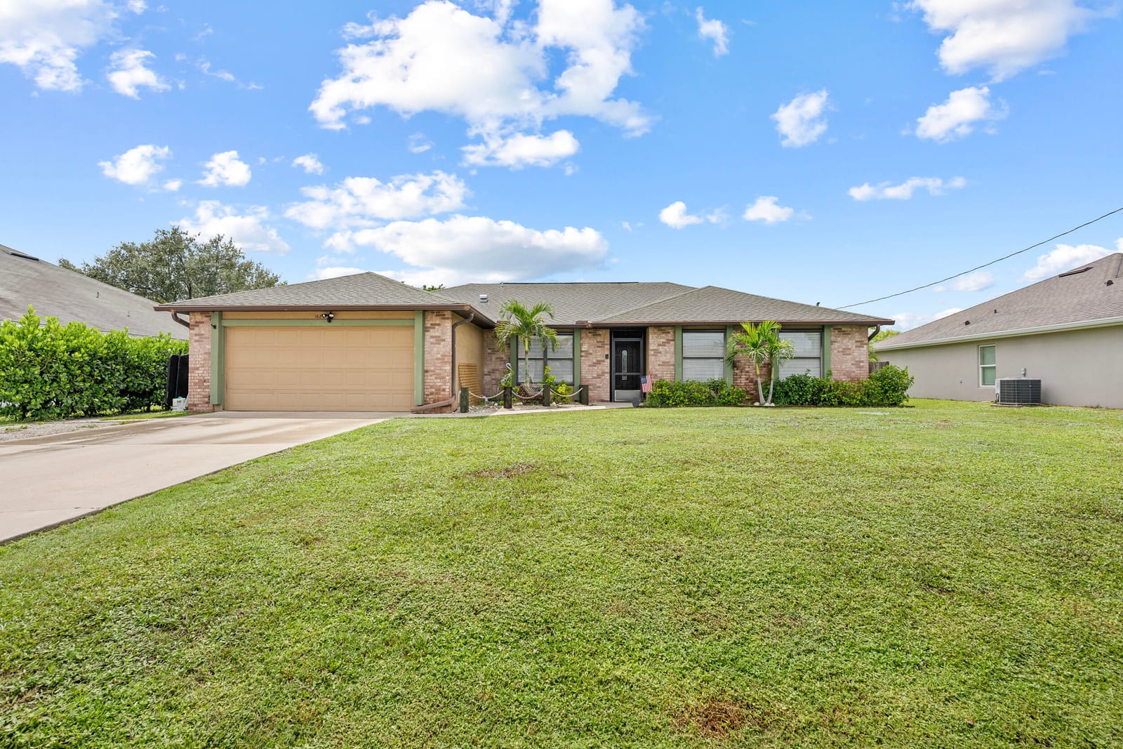 1682 SE Fallon Drive, Port St. Lucie, FL 34983
