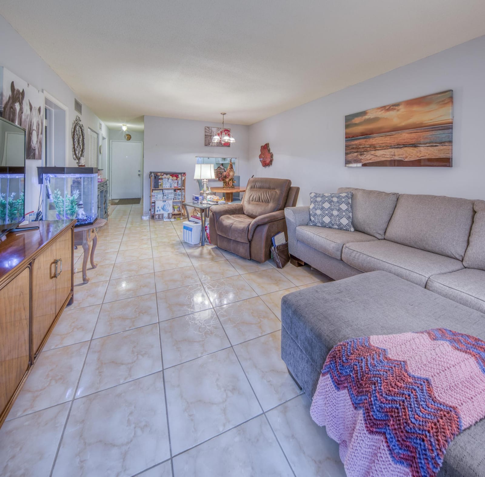 2811 Garden Drive S 104 — photo 1