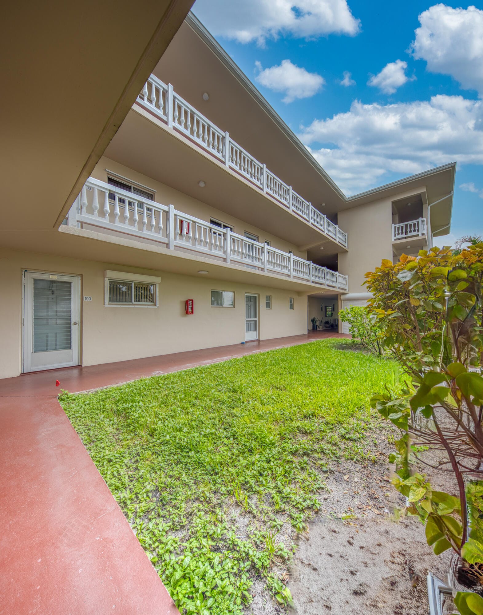 2811 Garden Drive S 104 — photo 9