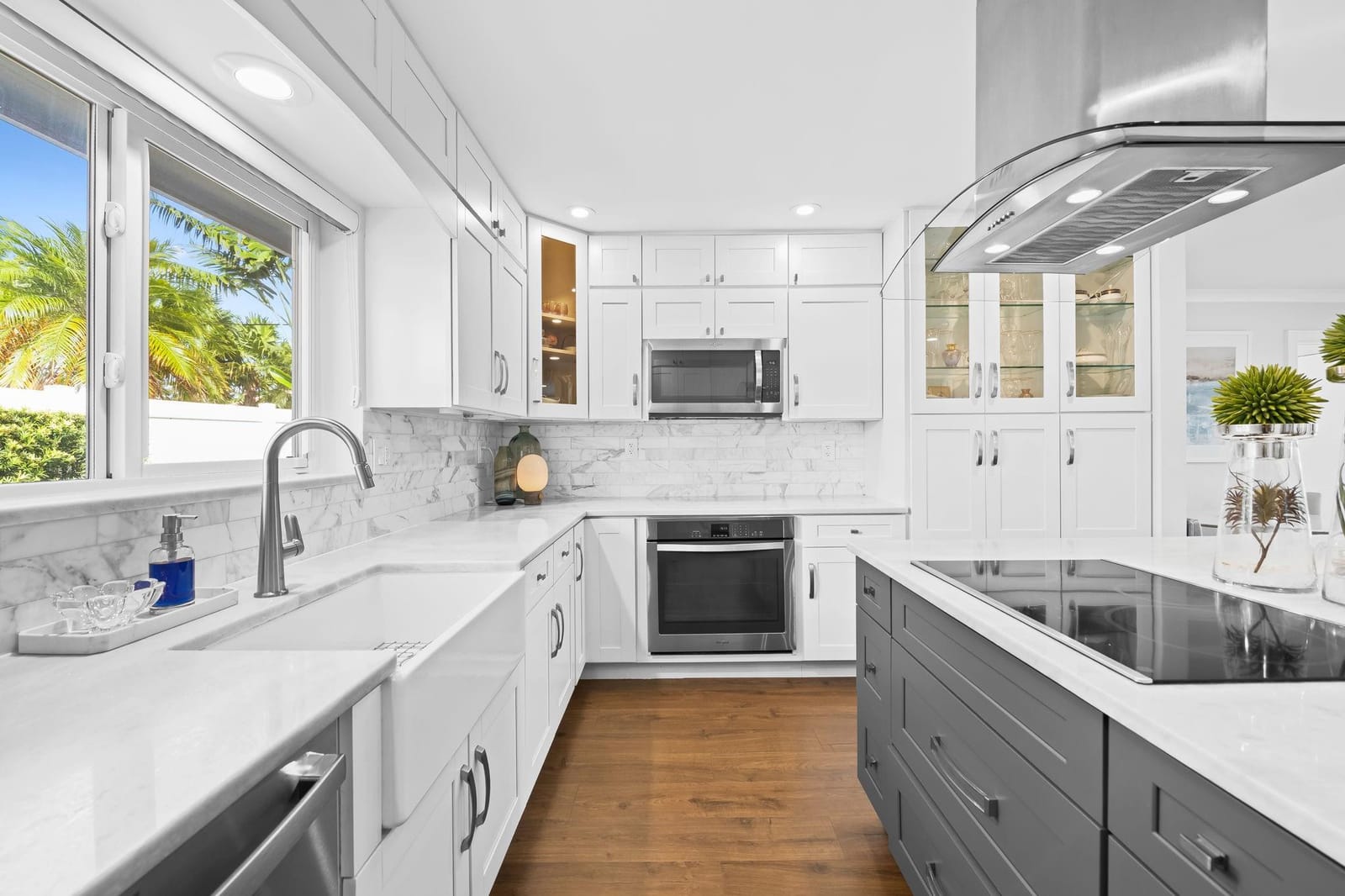 4220 NE 22nd Terrace — photo 5