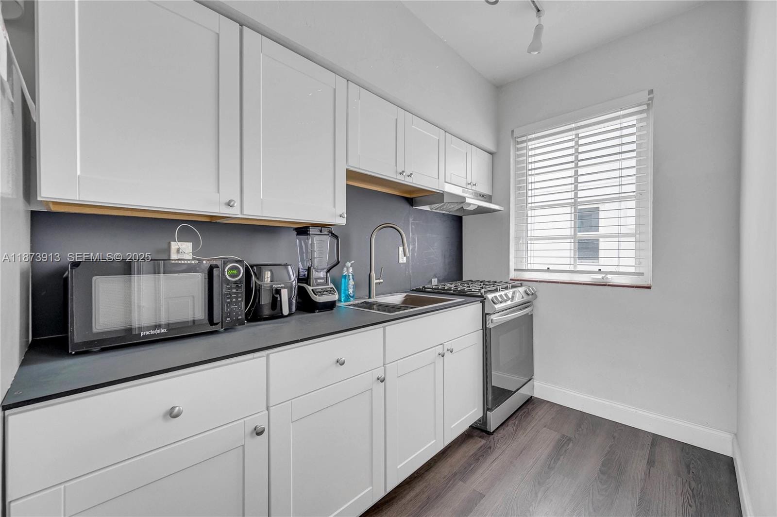 1124 Pennsylvania Avenue, Miami Beach, FL 33139 photo 19