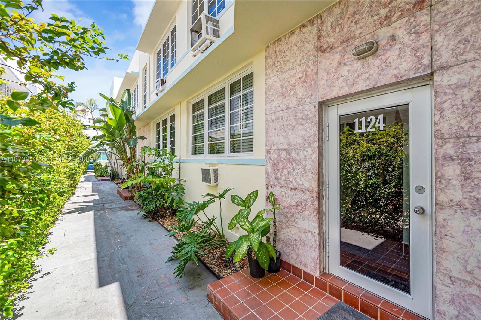 1124 Pennsylvania Avenue, Miami Beach, FL 33139 photo 10