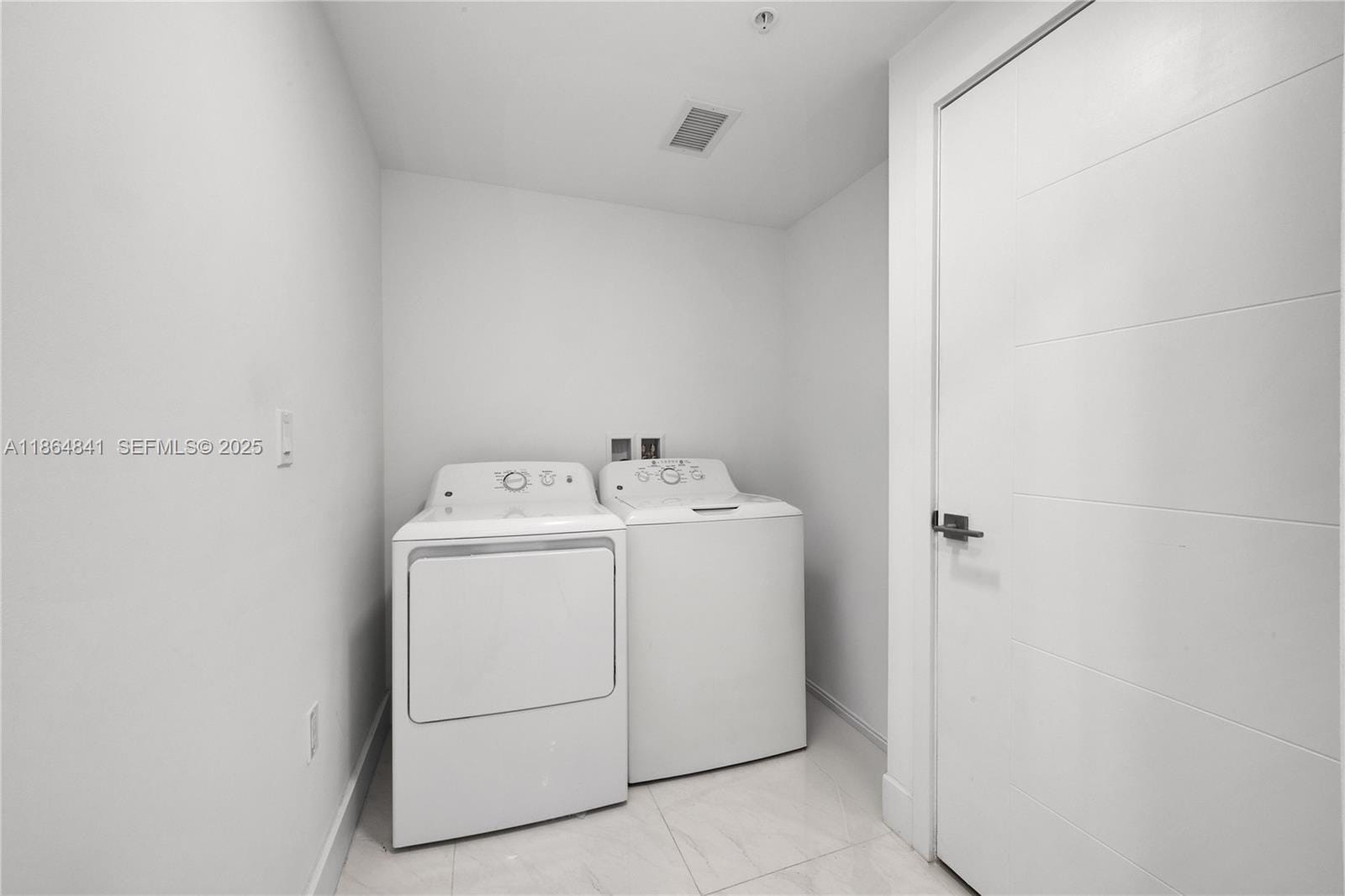 301 Altara Avenue 511, Coral Gables, FL 33146 photo 27