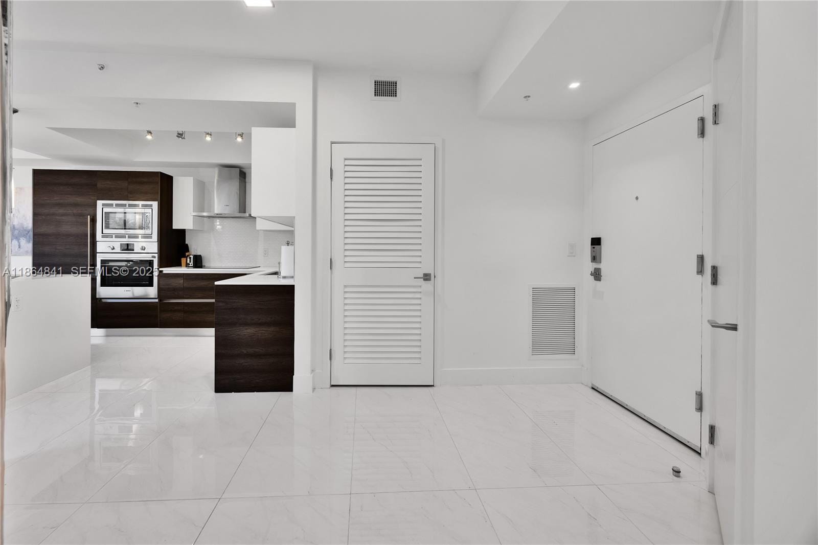 301 Altara Avenue 511, Coral Gables, FL 33146 photo 4