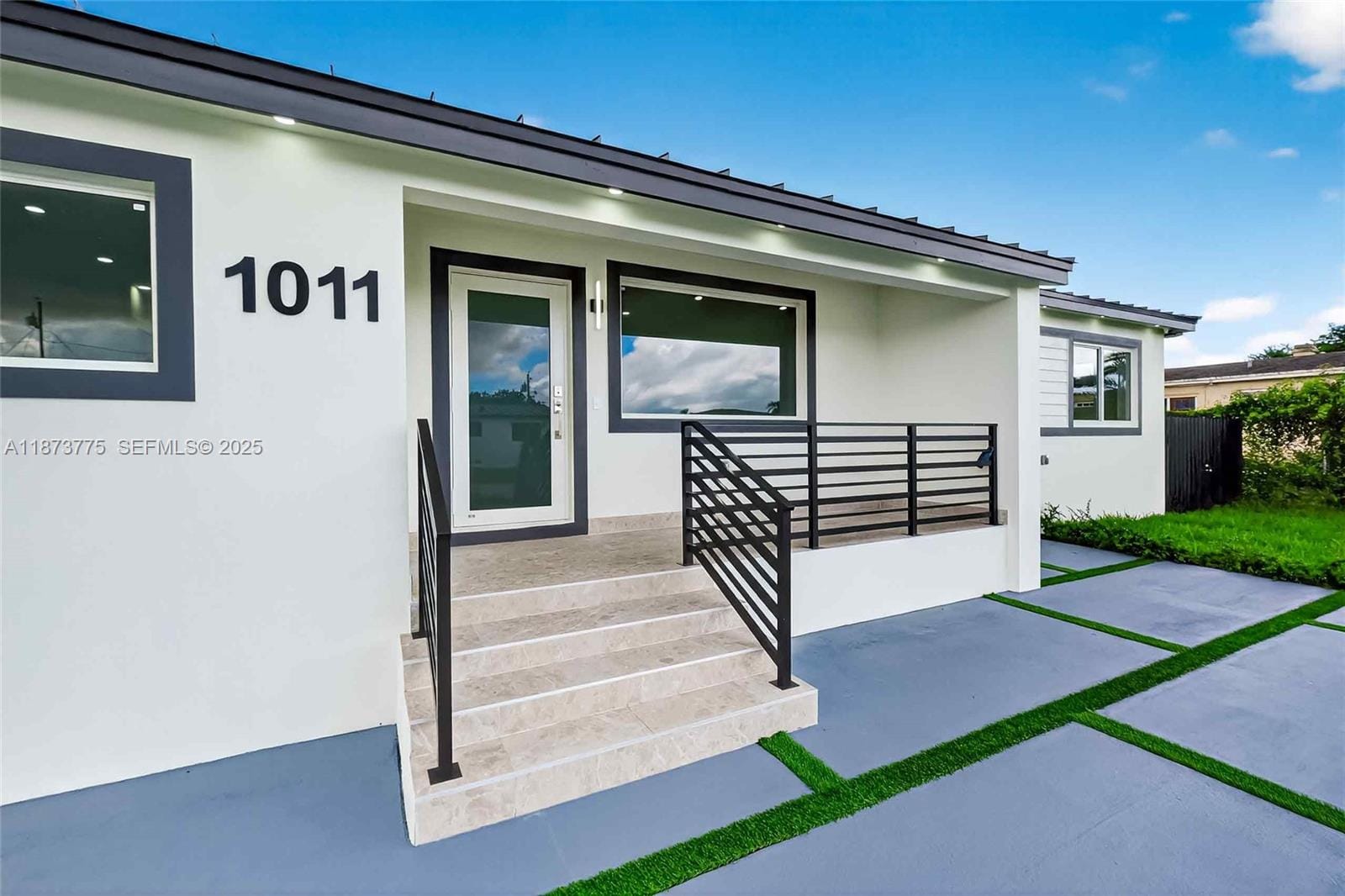 1011 NW 89th Street, Miami, FL 33150 photo 2