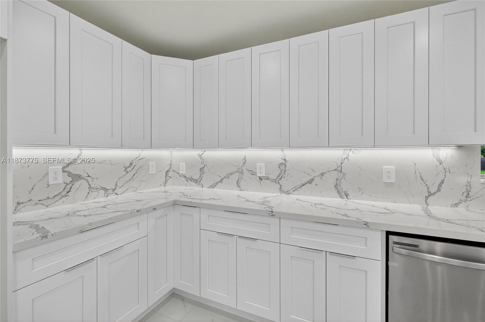 1011 NW 89th Street, Miami, FL 33150 photo 11