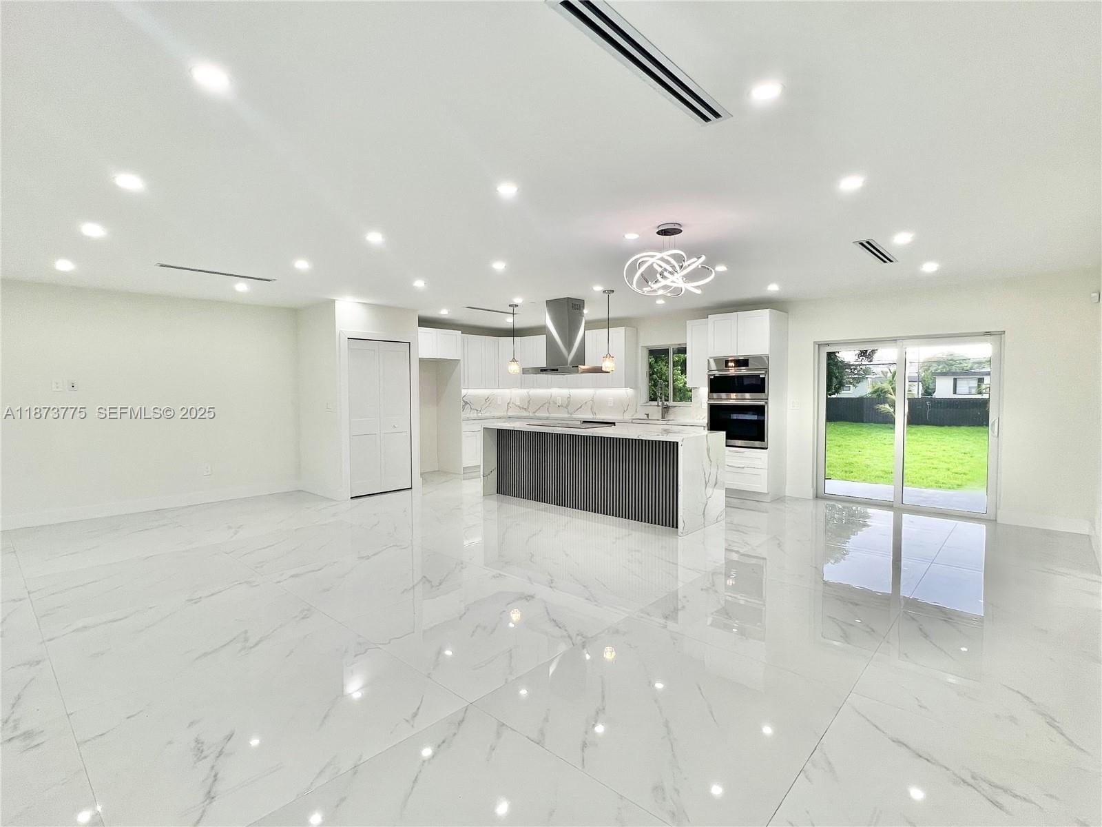 1011 NW 89th Street, Miami, FL 33150 photo 4