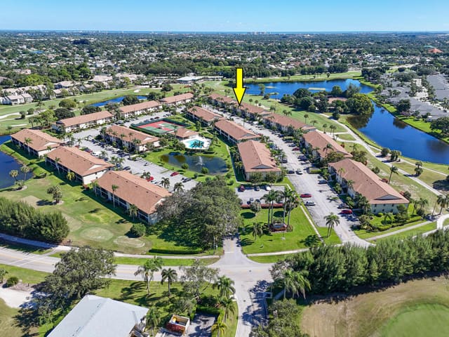 1001 Pinecrest Circle B, sold in Pine Crest Condo, Jupiter, FL