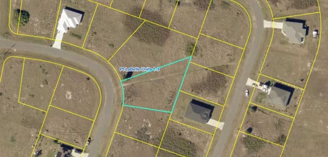 9050 Green Circle, Port Labelle, FL 33935