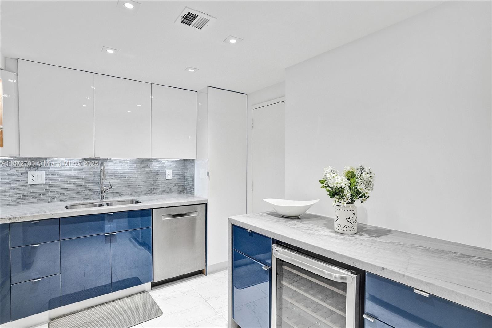 500 Bayview Drive 1921, Sunny Isles Beach, FL 33160 photo 3