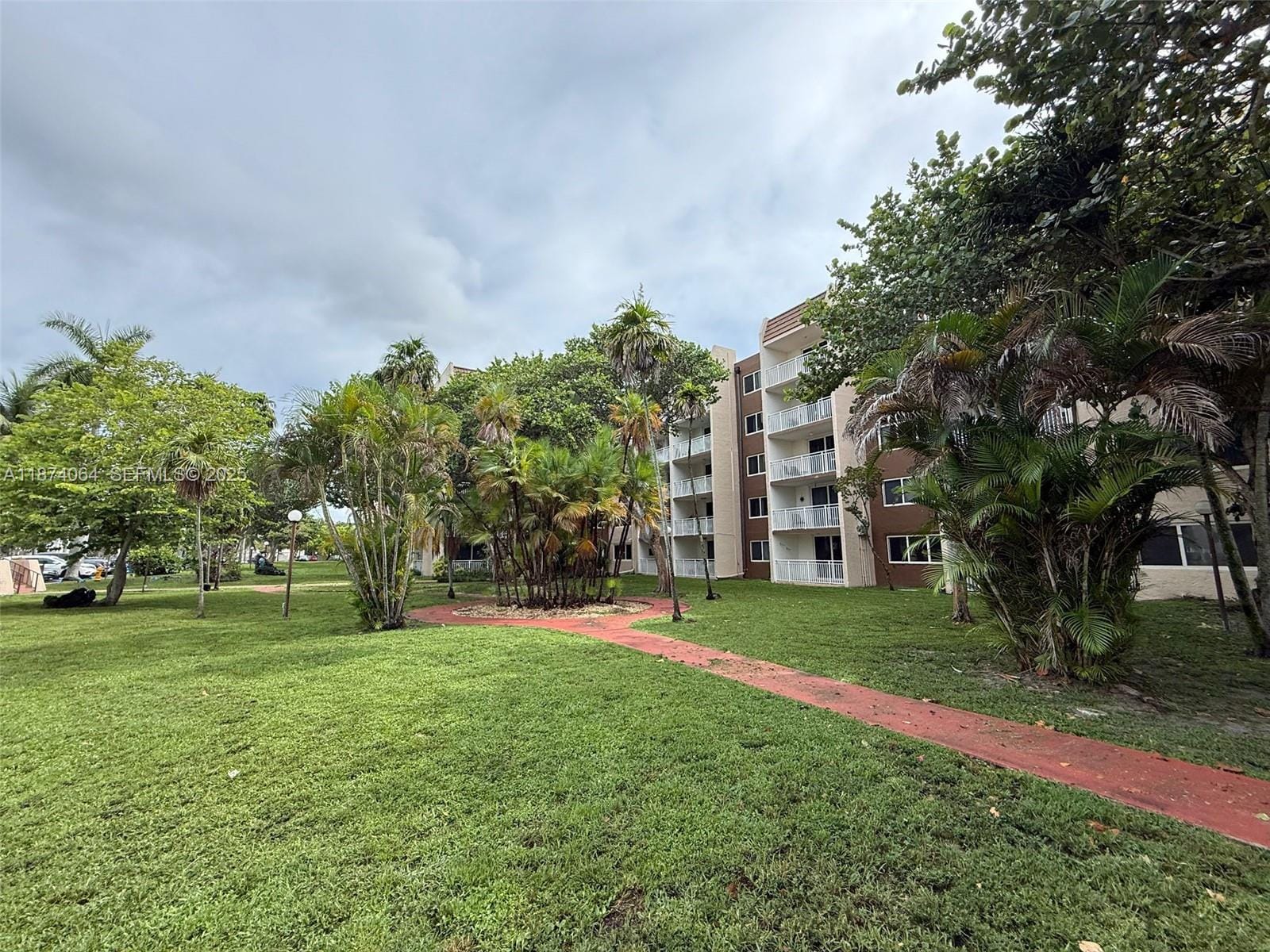 6940 Miami Gardens Drive 1-122, Hialeah, FL 33015 photo 16