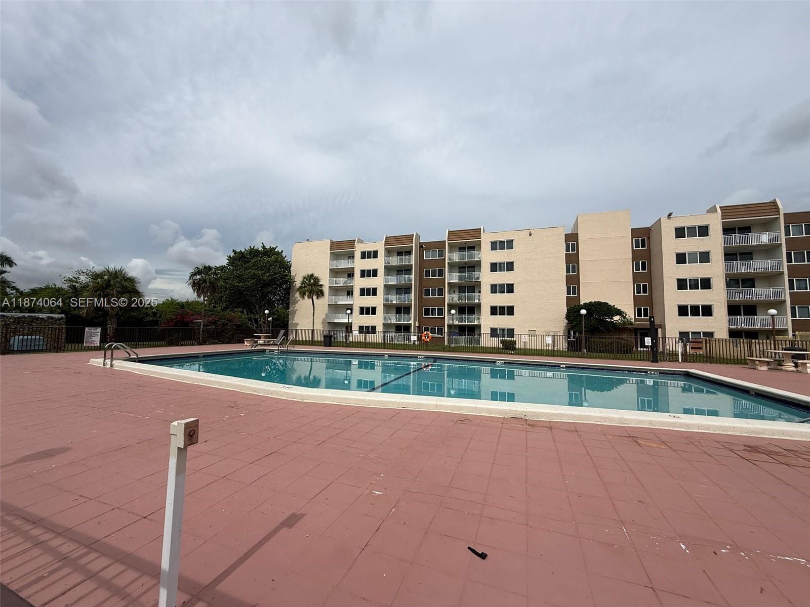 6940 Miami Gardens Drive 1-122, Hialeah, FL 33015 photo 18