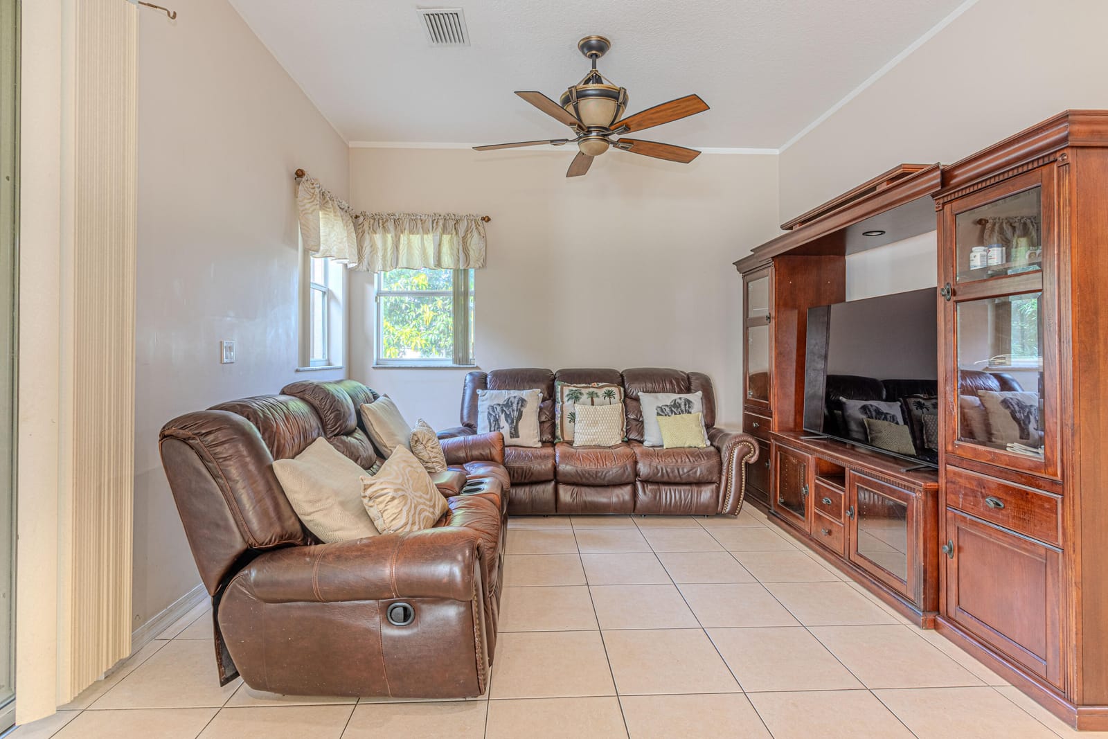 1518 SW Hutchins Street — photo 11