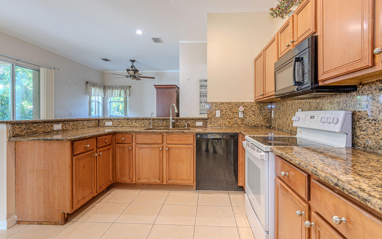 1518 SW Hutchins Street — photo 8