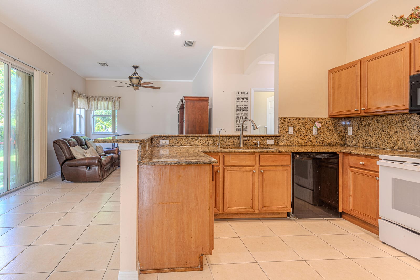 1518 SW Hutchins Street — photo 9