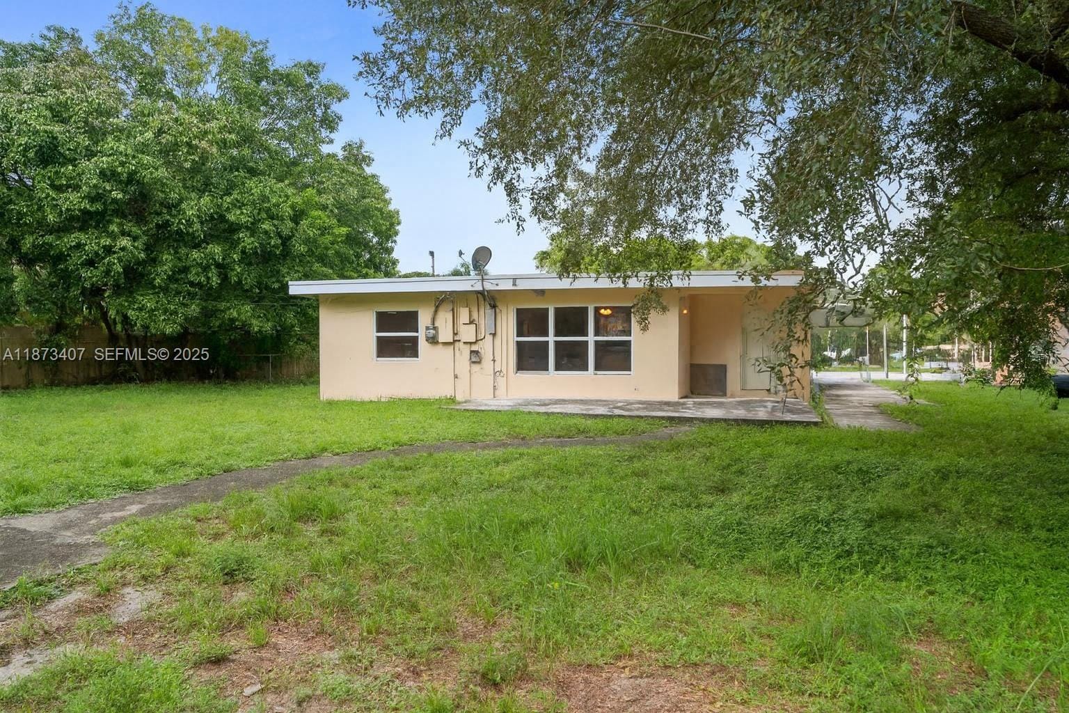 1512 NW 16th Lane, Fort Lauderdale, FL 33311