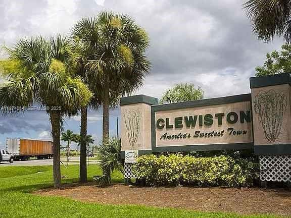 635 S Estribo Street, Clewiston, FL 33440, Clewiston