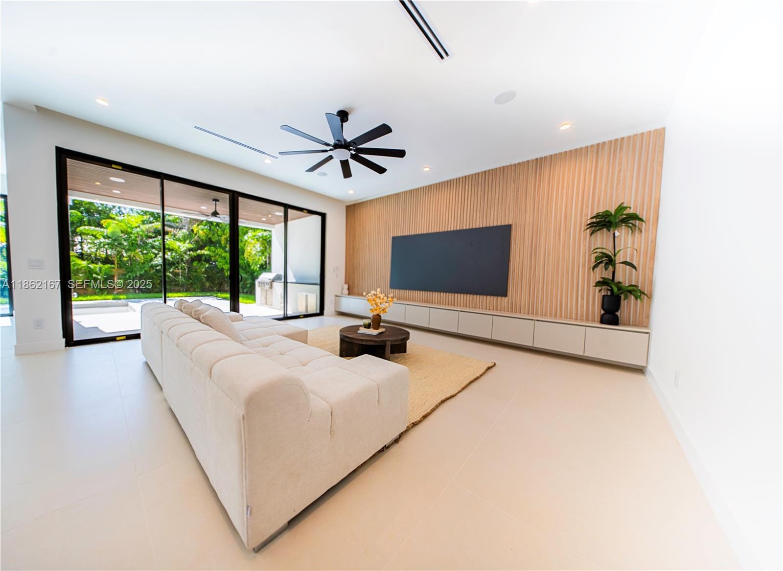 531 NE 10th Avenue, Fort Lauderdale, FL 33301 photo 13