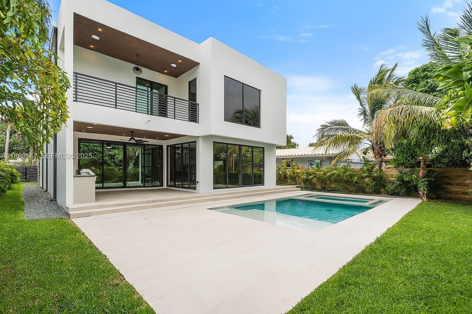 531 NE 10th Avenue, Fort Lauderdale, FL 33301 photo 3