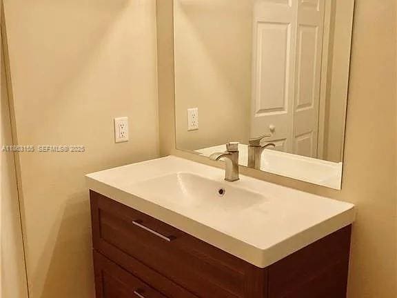 2185 86th Drive, sold in Paradise Park Unit No 2, Vero Beach, FL