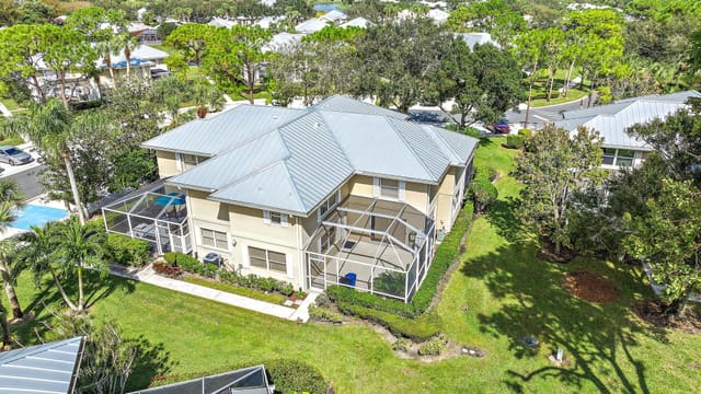 2826 SW Lakemont Place, Palm City, FL 34990
