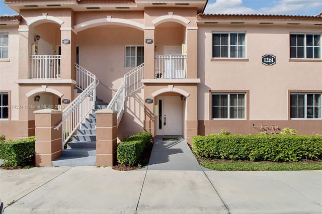 1261 SE 28th Court 103, sold in Venetia Gardens Condo, Homestead, FL