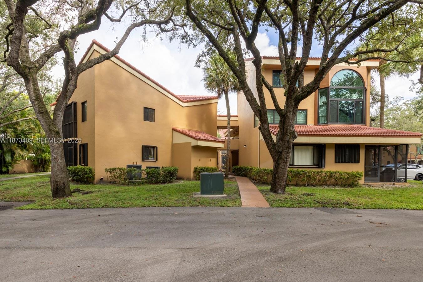 15525 Miami Lakeway N 106-8, Miami Lakes, FL 33014 photo 27