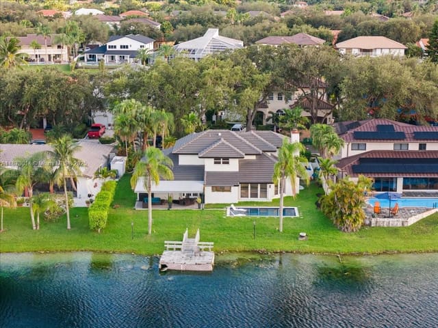 8001 NW 166th Street, sold in Royal Oaks, Miami Lakes, FL