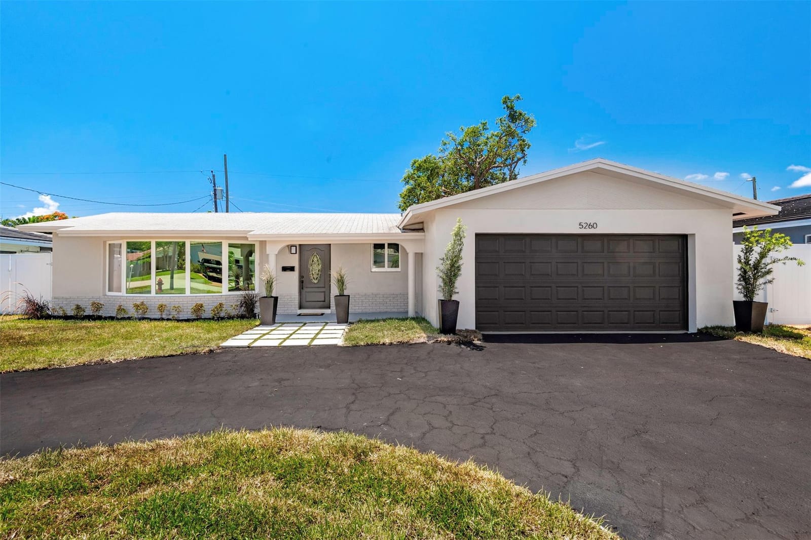 5260 NE 17th Avenue, Fort Lauderdale, FL 33334