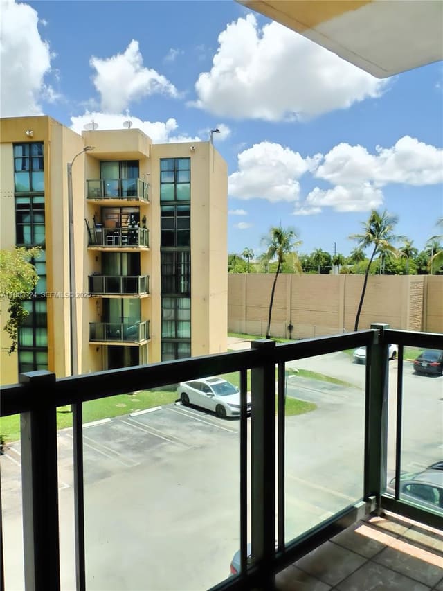 11780 SW 18th Street 317-2, sold in International Park I Cond, Miami, FL