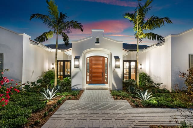 2912 Bluewater Cove, Gulf Stream, FL 33483