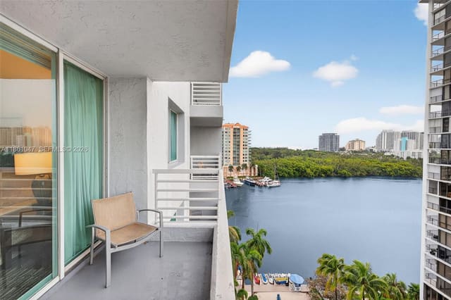 2670 E Sunrise Boulevard 1005, sold in Gallery One Condo, Fort Lauderdale, FL