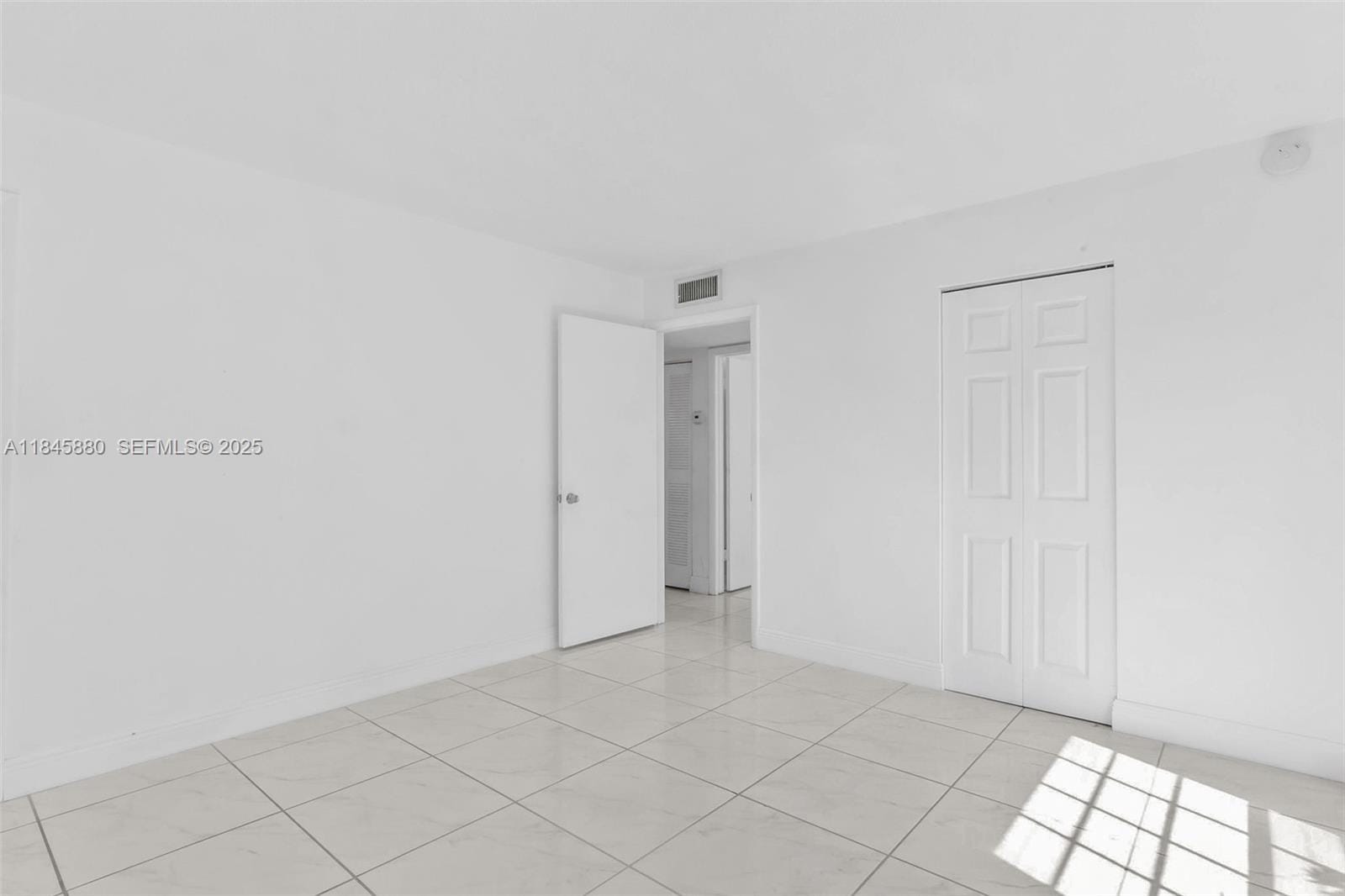 10748 N Kendall Drive N11, Miami, FL 33176 photo 9