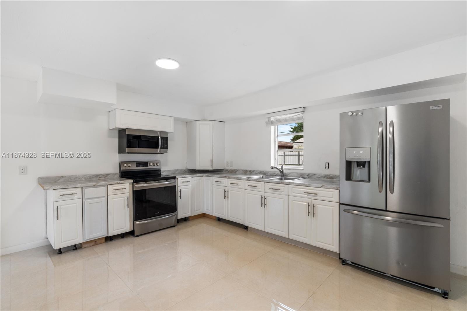 13801 Monroe Street — photo 12