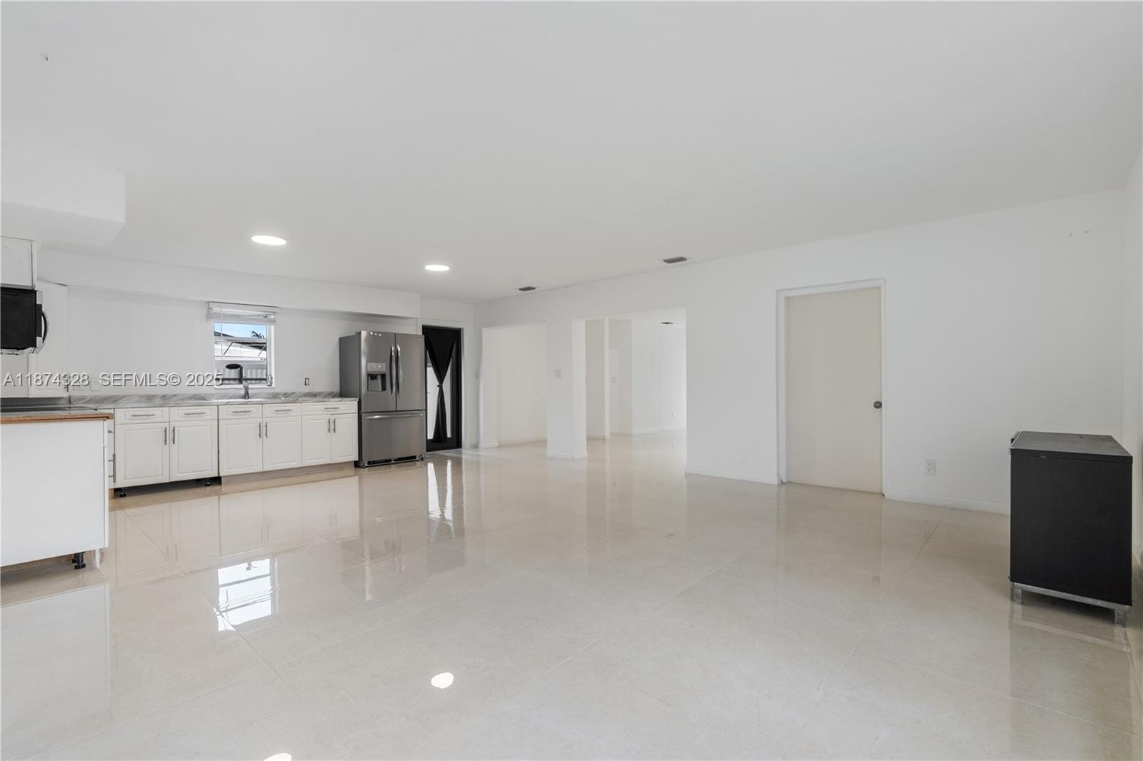 13801 Monroe Street — photo 9