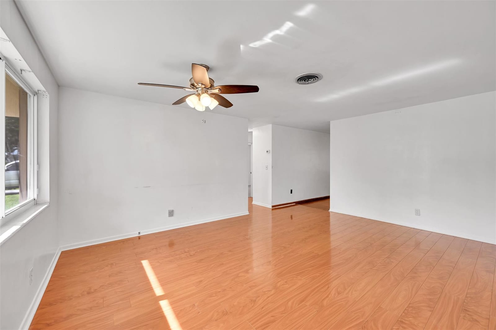 5031 SW 94th Way — photo 4