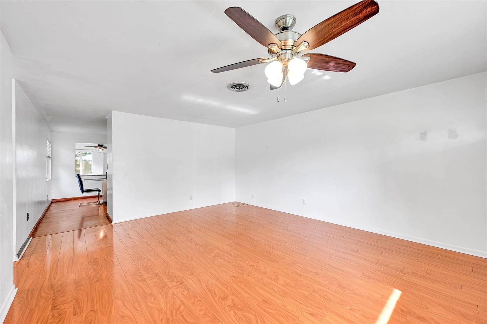 5031 SW 94th Way — photo 5