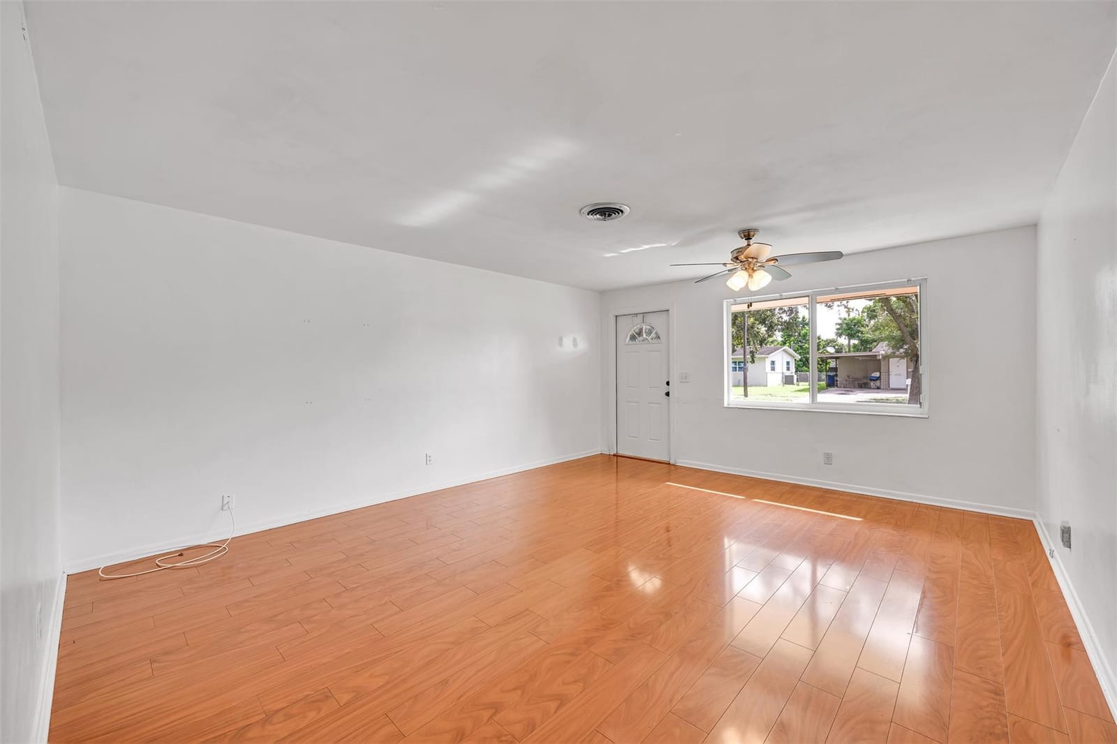 5031 SW 94th Way — photo 6