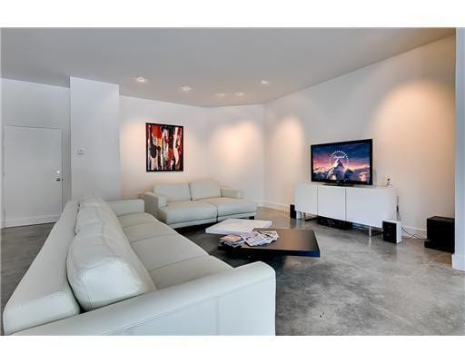 8301 NE 10th Avenue, Miami, FL 33138 photo 7