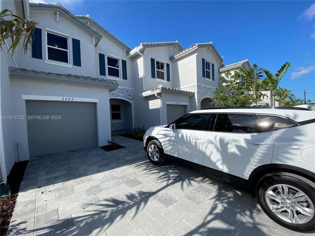 2609 SE 11th Street, Homestead, FL 33035